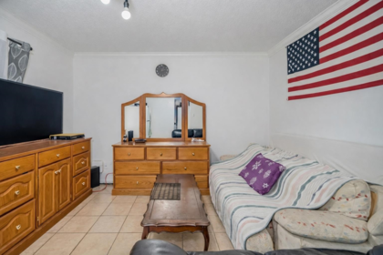 Office / Den Photo of 14251 72nd Avenue, Surrey, BC