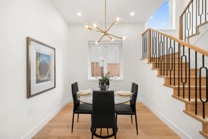 Breakfast Nook Photo of 1 312 E 40th Avenue, Vancouver, BC