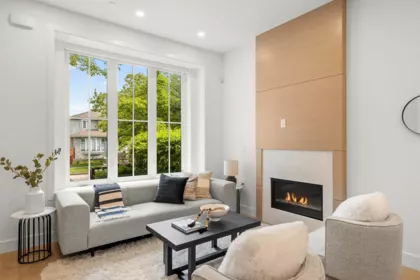 Family Room Photo of 1 312 E 40th Avenue, Vancouver, BC
