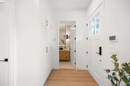 Primary Bathroom Photo of 1 312 E 40th Avenue, Vancouver, BC