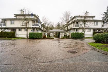 62 8892 208 Street, Langley, BC