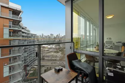 Office / Den Photo of 1609 1788 Columbia Street, Vancouver, BC