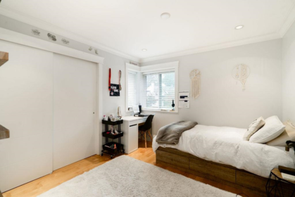 Laundry Room Photo of 4820 Headland Drive, West Vancouver, BC