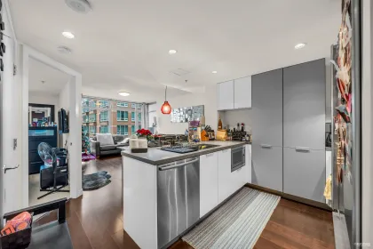 803 788 Richards Street, Vancouver, BC