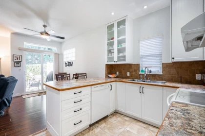 Kitchen Island Photo of 314 20655 88 Avenue, Langley, BC