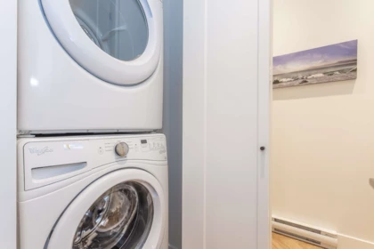 Walk-In Closet Photo of 408 14968 101a Avenue, Surrey, BC