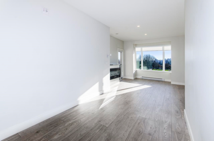 411 1633 Tatlow Avenue, North Vancouver, BC, North Vancouver — Apartment/Condo for sale