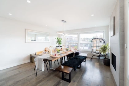 Breakfast Nook Photo of 829 Stevens Street, White Rock, BC