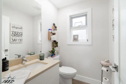 Primary Bedroom Photo of 829 Stevens Street, White Rock, BC
