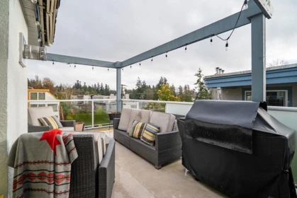 Swimming Pool Photo of 829 Stevens Street, White Rock, BC