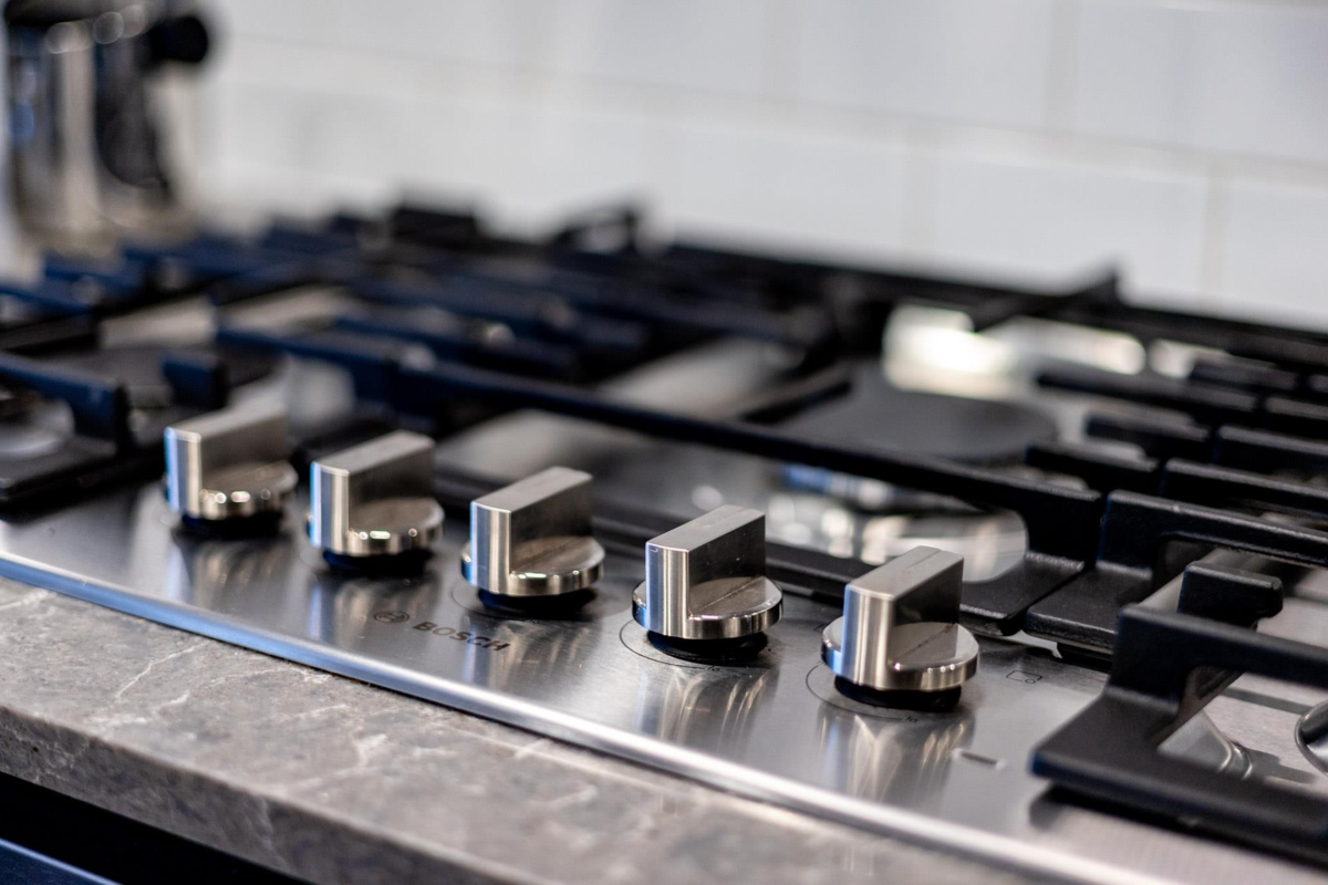Dining Area Photo of 524 55 Klahanie Drive, Port Moody, BC