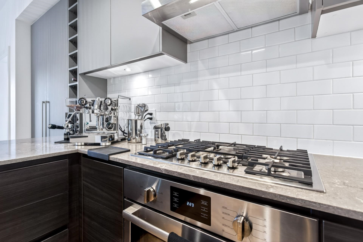 Living Room Photo of 524 55 Klahanie Drive, Port Moody, BC