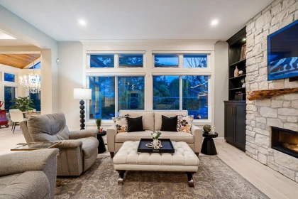 Breakfast Nook Photo of 15448 33a Avenue, Surrey, BC
