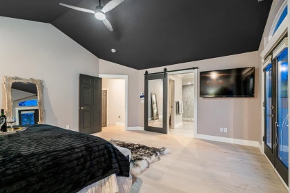 Guest Bathroom Photo of 15448 33a Avenue, Surrey, BC