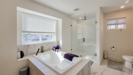 Guest Bathroom Photo of 24670 106 Avenue, Maple Ridge, BC