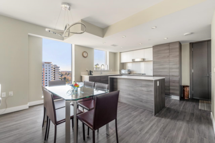 Kitchen Photo of 1601 6533 Buswell Street, Richmond, BC