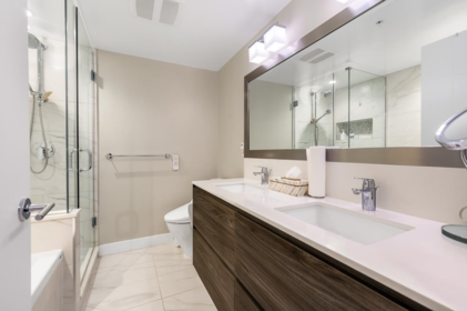 Laundry Room Photo of 1601 6533 Buswell Street, Richmond, BC