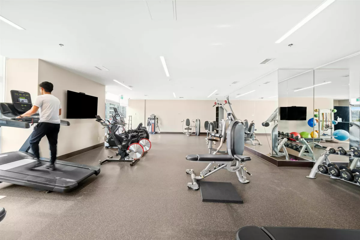 Front Yard Photo of 3108 2181 Madison Avenue, Burnaby, BC