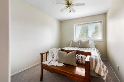 Swimming Pool Photo of 10129 Rosewood Place, Rosedale, BC