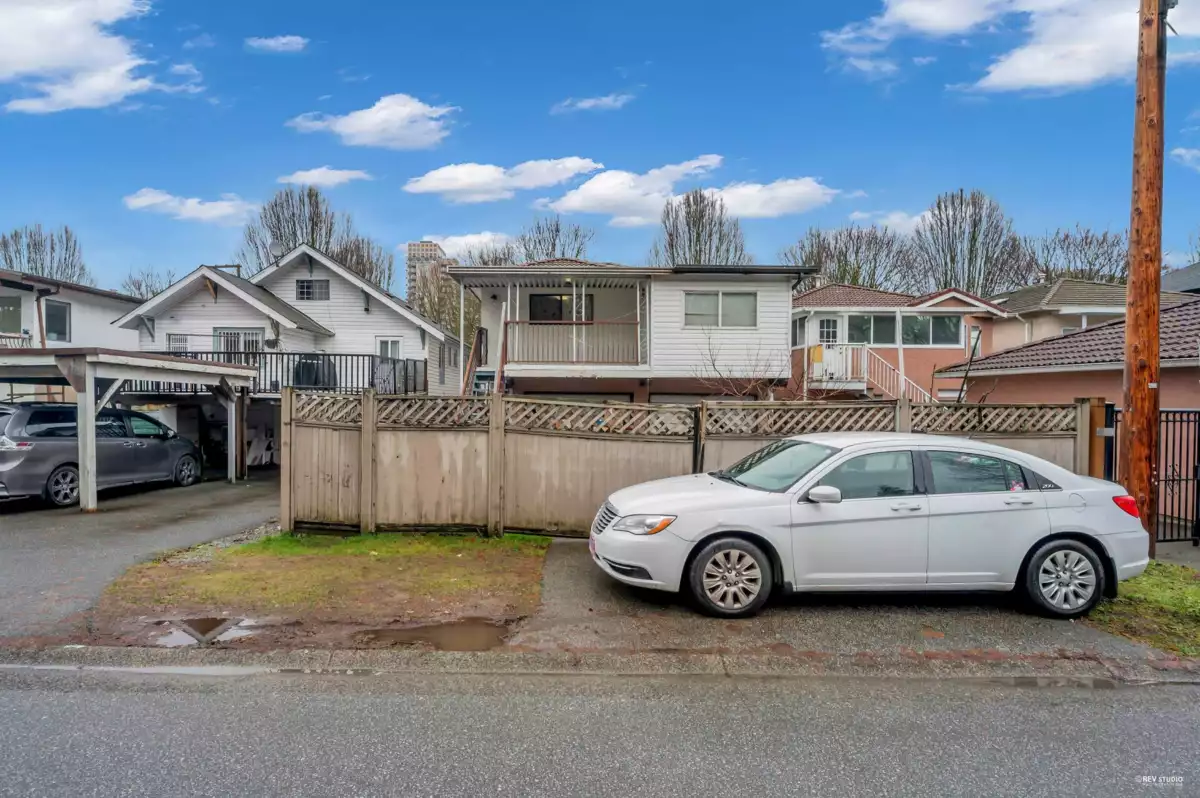 Front Yard Photo of 3334 Archimedes Street, Vancouver, BC