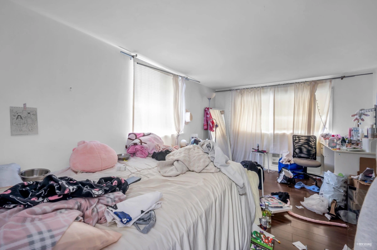 Guest Bathroom Photo of 3334 Archimedes Street, Vancouver, BC