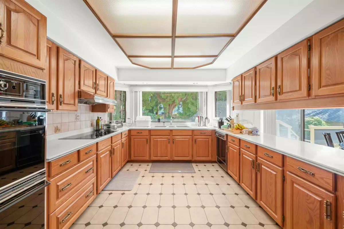 Kitchen Photo of 6668 Selkirk Street, Vancouver, BC
