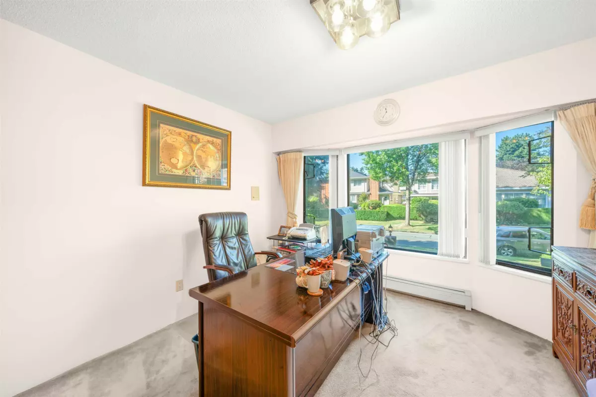 Living Room Photo of 6668 Selkirk Street, Vancouver, BC