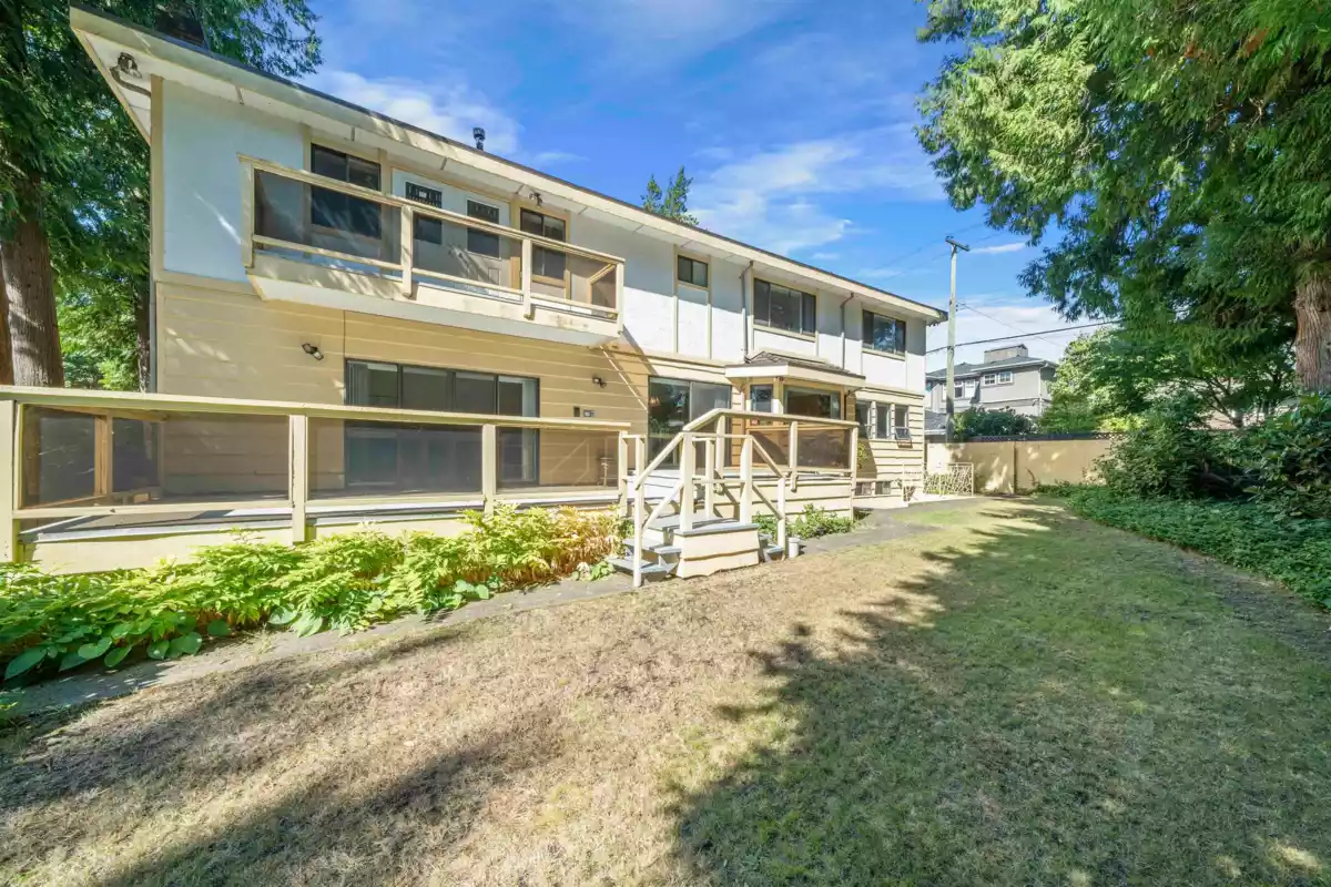 Staircase Photo of 6668 Selkirk Street, Vancouver, BC