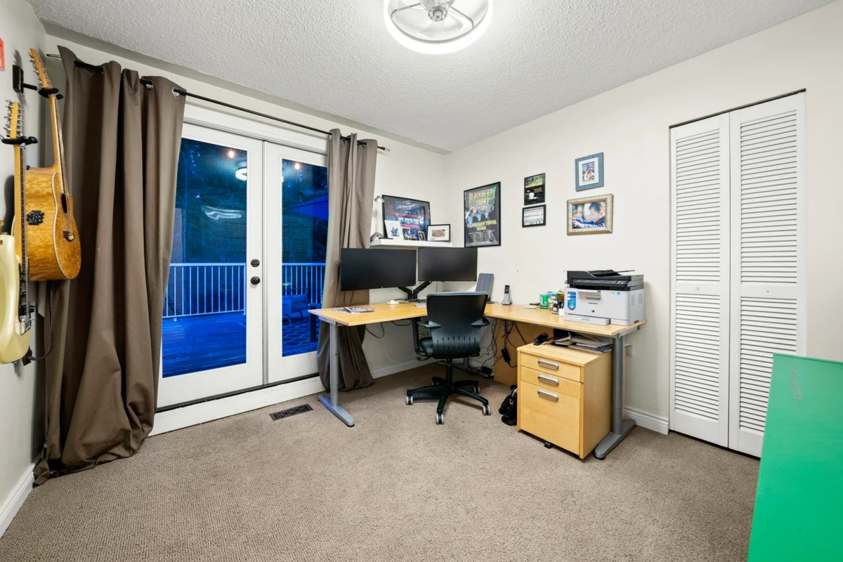 Basement Recreation Room Photo of 2569 Hyannis Point, North Vancouver, BC