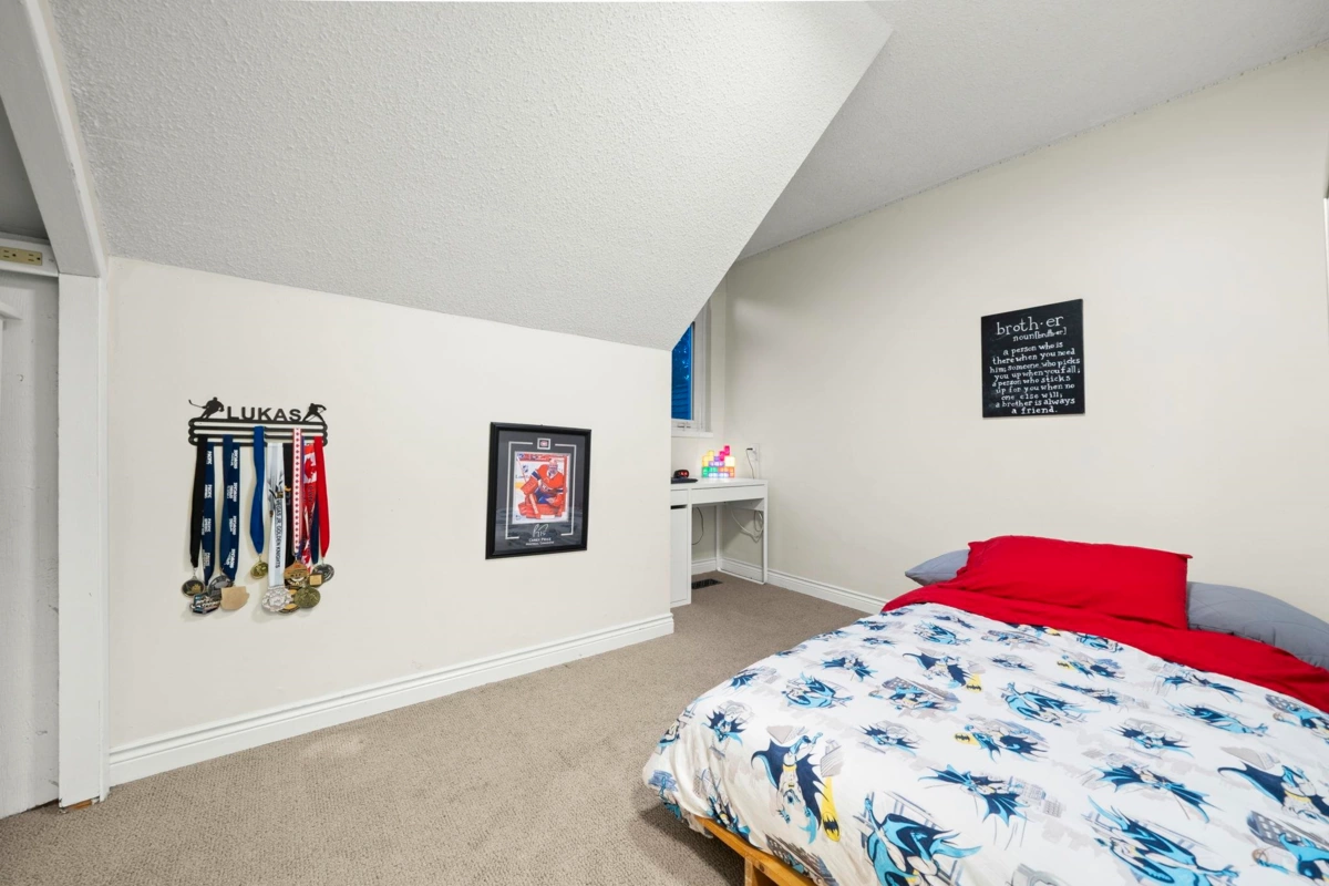 Laundry Room Photo of 2569 Hyannis Point, North Vancouver, BC