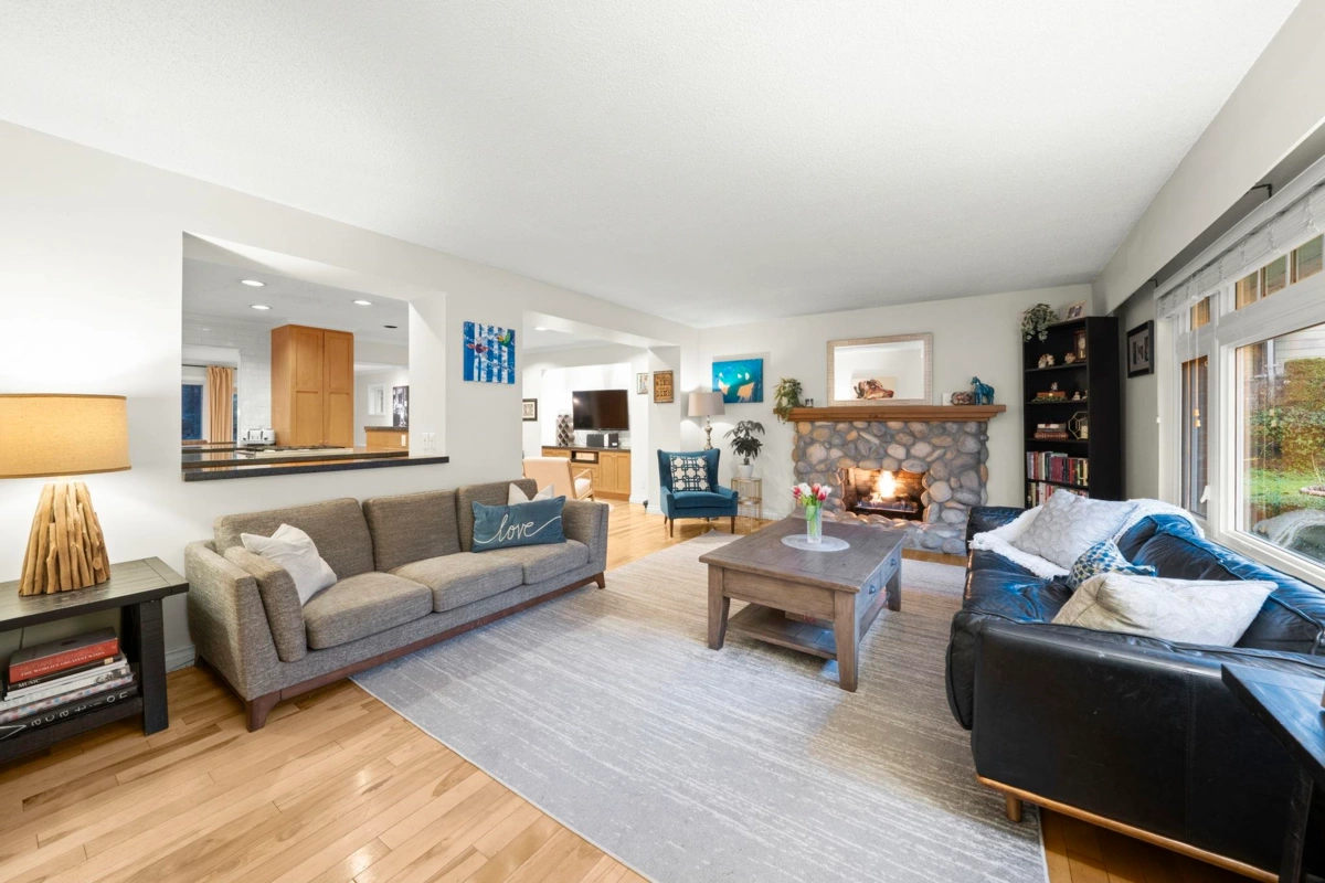 Living Room Photo of 2569 Hyannis Point, North Vancouver, BC
