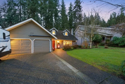 2569 Hyannis Point, North Vancouver, BC