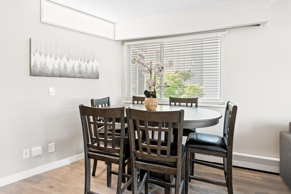 Kitchen Island Photo of 206 1149 W 11th Avenue, Vancouver, BC