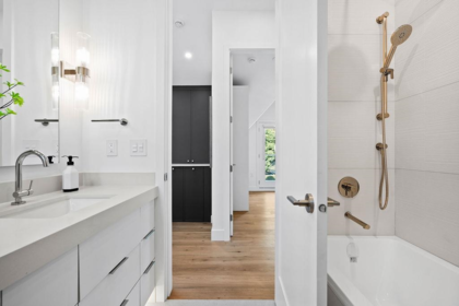 Aerial View of 1135 W 33rd Avenue, Vancouver, BC