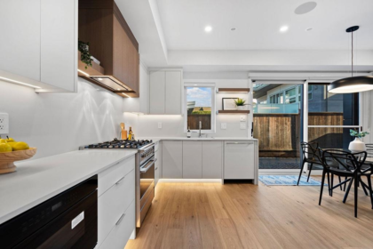 1135 W 33rd Avenue, Vancouver, BC, Vancouver — Townhouse for sale
