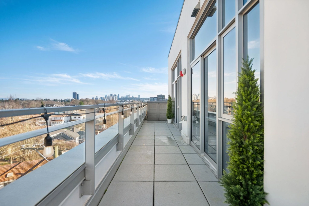 Basement Recreation Room Photo of PH1 2455 Kingsway, Vancouver, BC