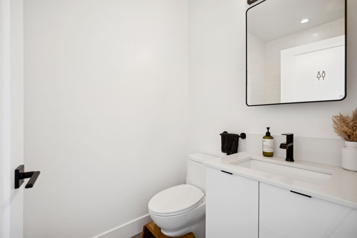 Bedroom 4 Photo of PH1 2455 Kingsway, Vancouver, BC