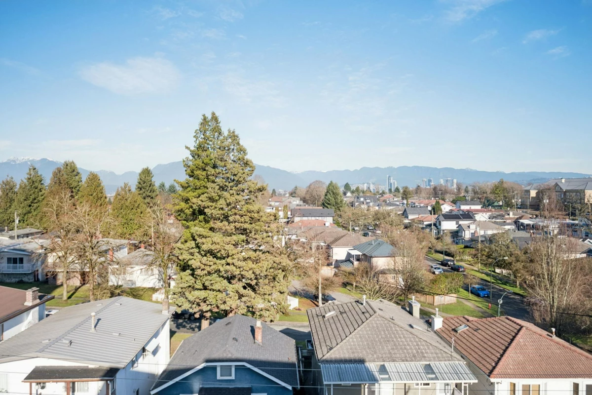 Mudroom Photo of PH1 2455 Kingsway, Vancouver, BC