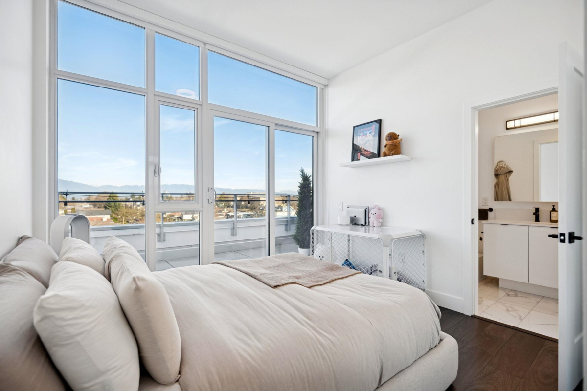 Primary Bedroom Photo of PH1 2455 Kingsway, Vancouver, BC