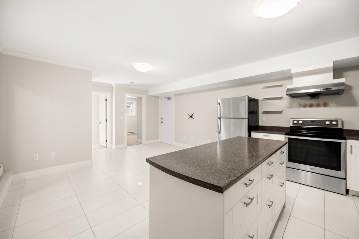 Outdoor Kitchen Photo of 17366 0b Avenue, Surrey, BC