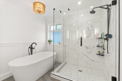 Hallway Photo of 17366 0b Avenue, Surrey, BC