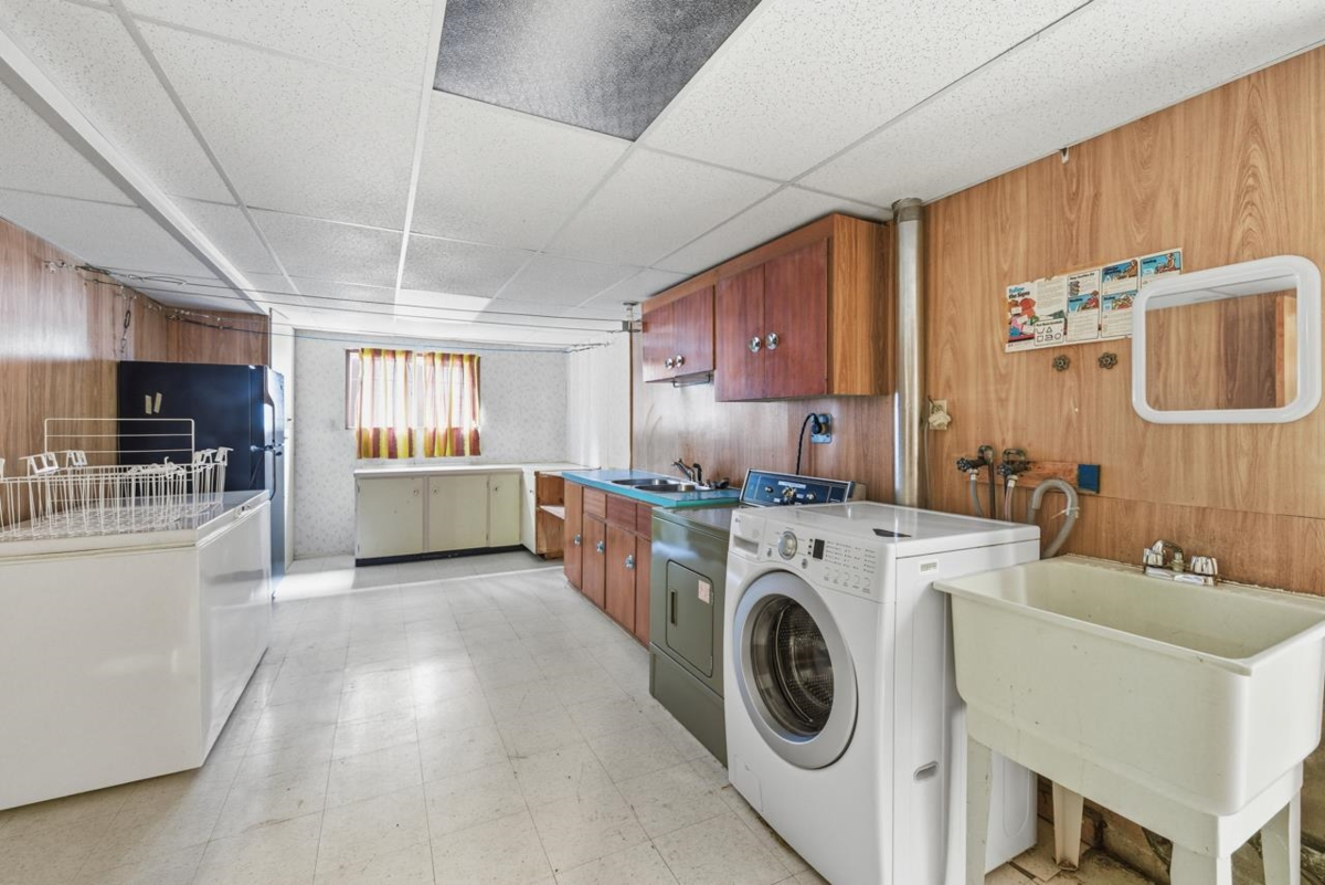 Basement Recreation Room Photo of 6709 Ash Street, Vancouver, BC