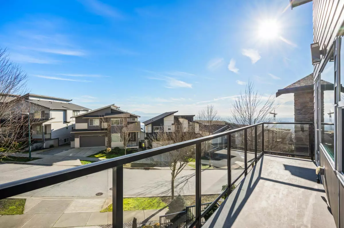 Loft / Bonus Room Photo of 1412 Strawline Hill Street, Coquitlam, BC