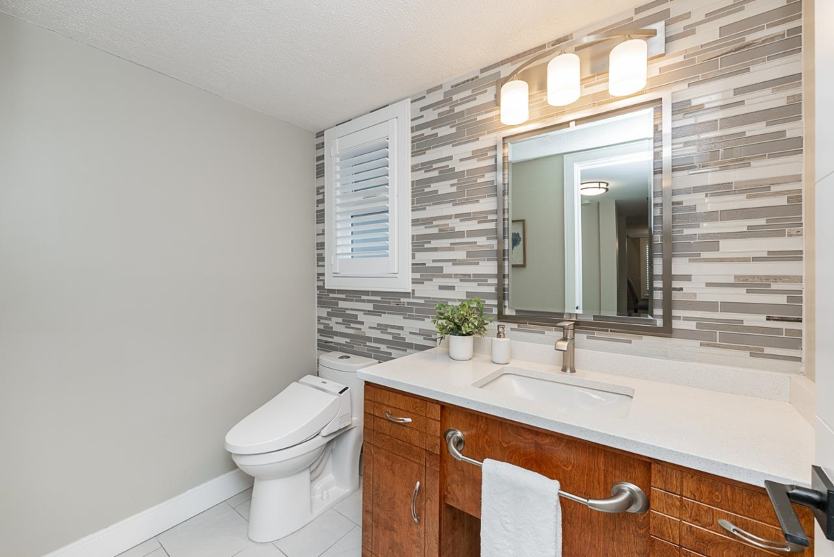 Powder Room Photo of 6015 Sunwood Drive, Delta, BC