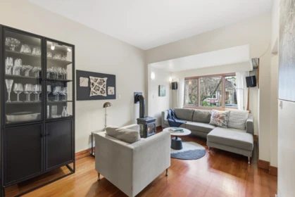 319 E 26th Avenue, Vancouver, BC, Vancouver — Single Family Residence for sale