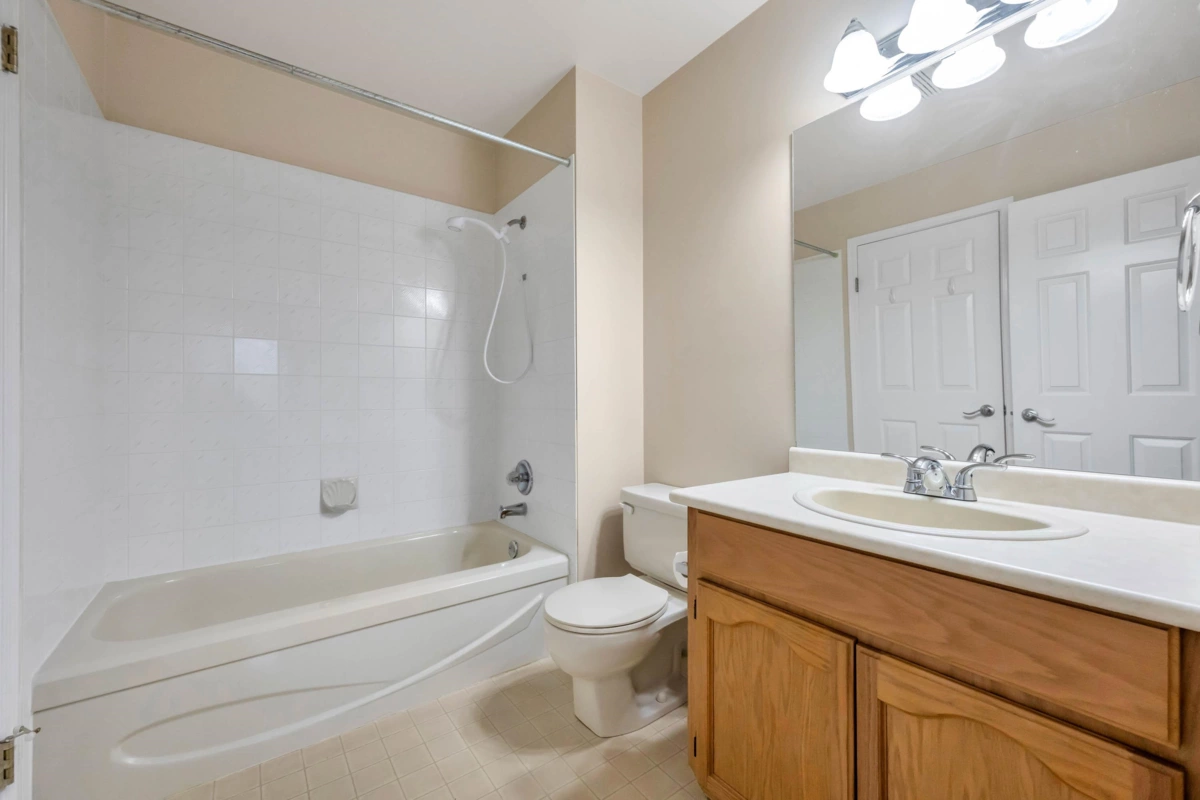 Laundry Room Photo of 171 8737 212th Street, Langley, BC