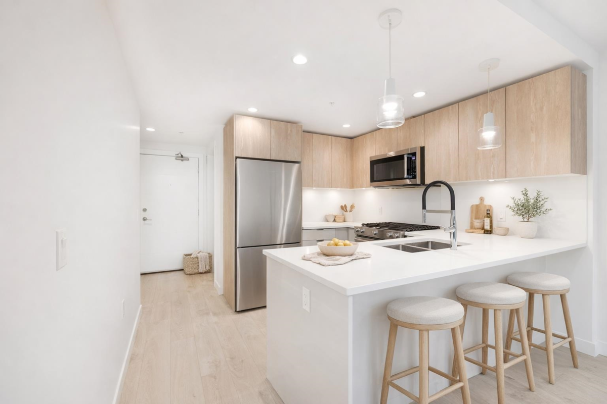 Kitchen Photo of 116 108 E 8th Street, North Vancouver, BC