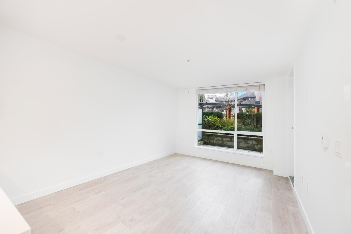 Walk-In Closet Photo of 116 108 E 8th Street, North Vancouver, BC