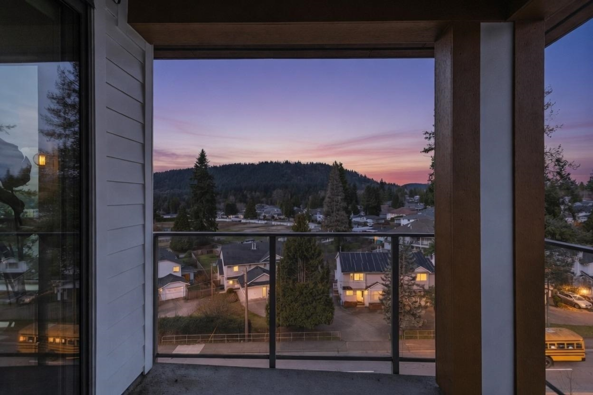 Staircase Photo of 612 735 Anskar Court, Coquitlam, BC
