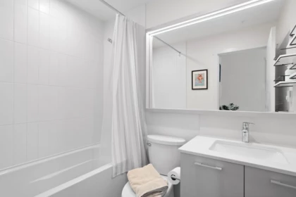 Hallway Photo of 612 735 Anskar Court, Coquitlam, BC
